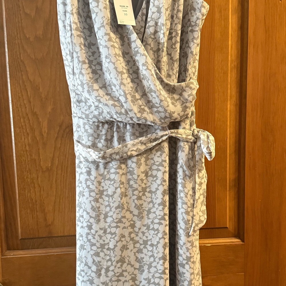 J.B.S. Gray Floral Patterned Wrap Dress size 10